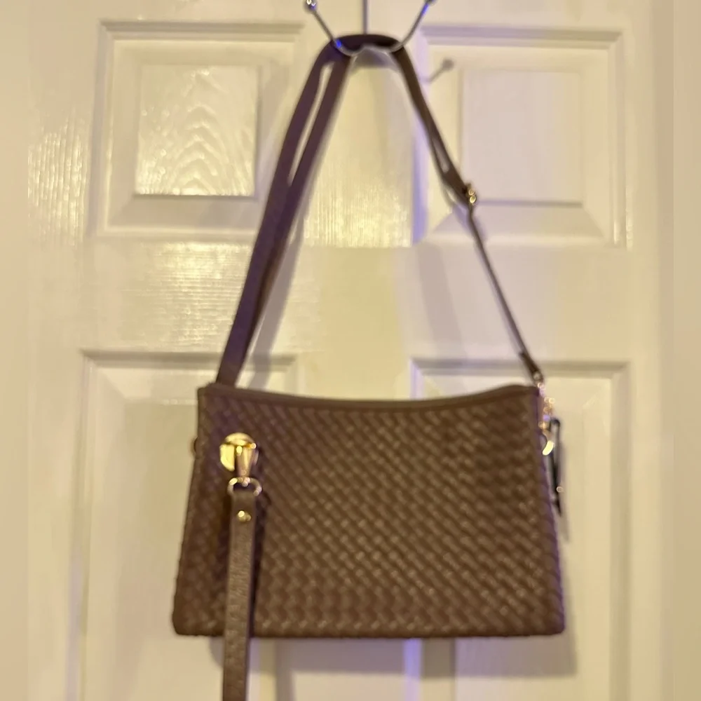 Woven leather crossbody handbag brown